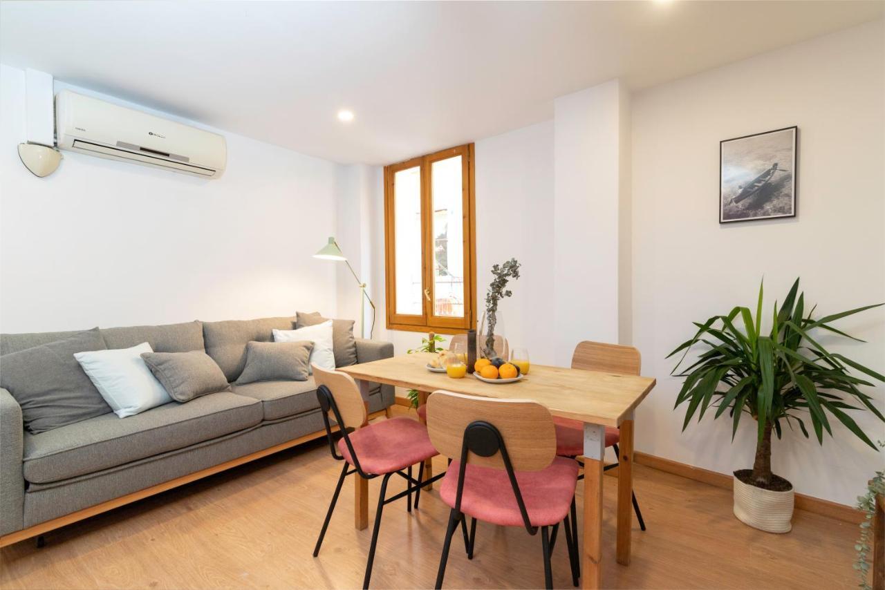 Barcelona Apartments In Born Exterior photo
